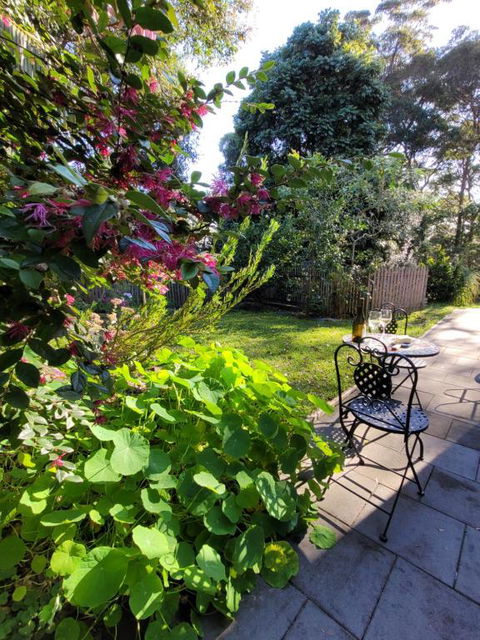 Garden Rest - Holiday Sunshine Coast 0
