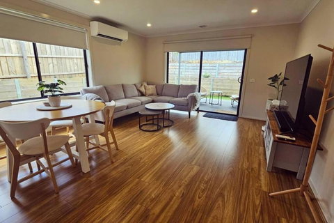 Getaway On Amaroo Way - Sunshine Coast Tourism 0