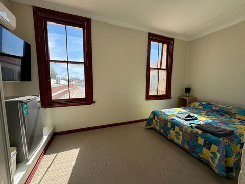 GHK - Grand Hotel Kalgoorlie - Holiday Sunshine Coast 4