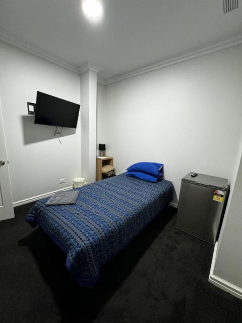 GHK - Grand Hotel Kalgoorlie - Holiday Sunshine Coast 1