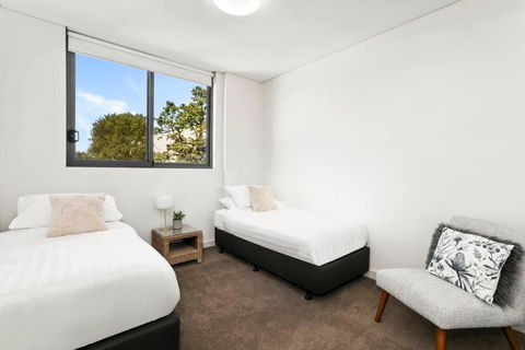 GLAD3 Gladesville Getaway Bright & Contemporary - Holiday Sunshine Coast 2