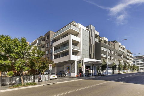 GLAD3 Gladesville Getaway Bright & Contemporary - Holiday Sunshine Coast 3