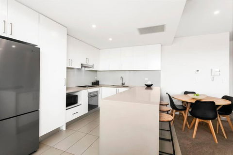 GLAD3 Gladesville Getaway Bright & Contemporary - Holiday Sunshine Coast 4