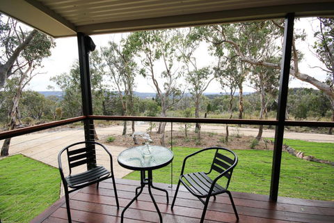 Glen Lough Cabins - Sunshine Coast Tourism 0