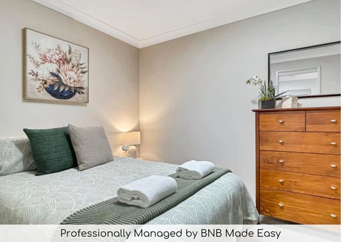 Glenmore Lodge - CBD Location, Hidden Gem - Holiday Sunshine Coast 0