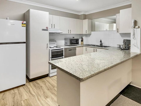 Glenmore Lodge - CBD Location, Hidden Gem - Holiday Sunshine Coast 2