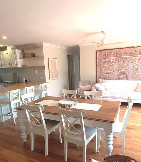 Gold Coast Family Retreat, Beach 1 And Half Kms, Shops, Full Home - Holiday Sunshine Coast 3