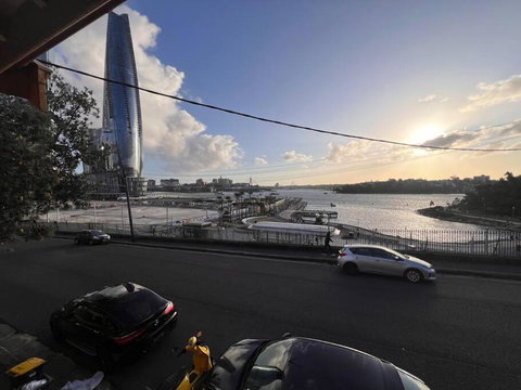 Golden Dream - Holiday Sunshine Coast 0