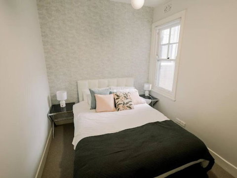 Golden Dream - Holiday Sunshine Coast 3