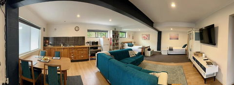 GOLDFIELDS STUDIO APARTMENT, Beaconsfield - Fully Self-contained, Air-conditioning - Holiday Sunshine Coast 0