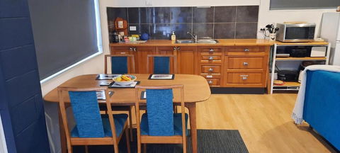 GOLDFIELDS STUDIO APARTMENT, Beaconsfield - Fully Self-contained, Air-conditioning - Holiday Sunshine Coast 3
