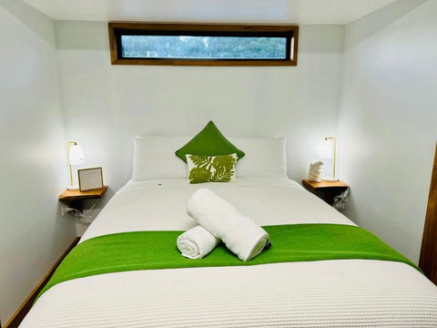 GORGE Chocolates Tiny House - Holiday Sunshine Coast 4