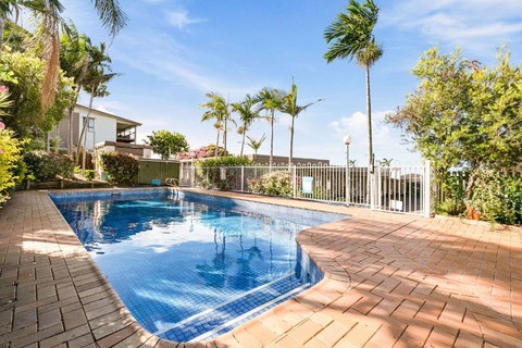 Gladstone CBD Motel - Holiday Sunshine Coast 2