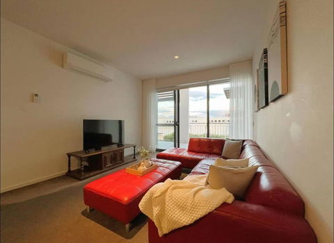 GW24-1 BATH 2 BR At The Glen With FREE Parking And Balcony - Holiday Sunshine Coast 3