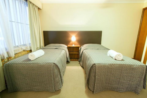 Harvest Lodge Motel - Gunnedah - Holiday Sunshine Coast 1