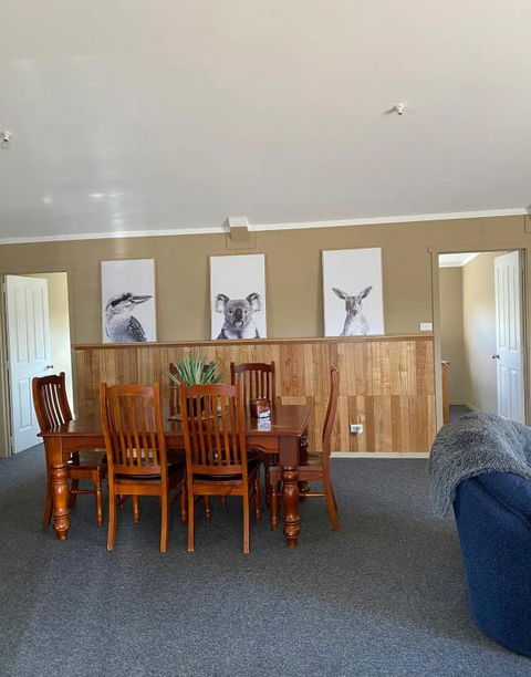 Great Lakes Wilderness Three Bedroom Home - Holiday Sunshine Coast 1