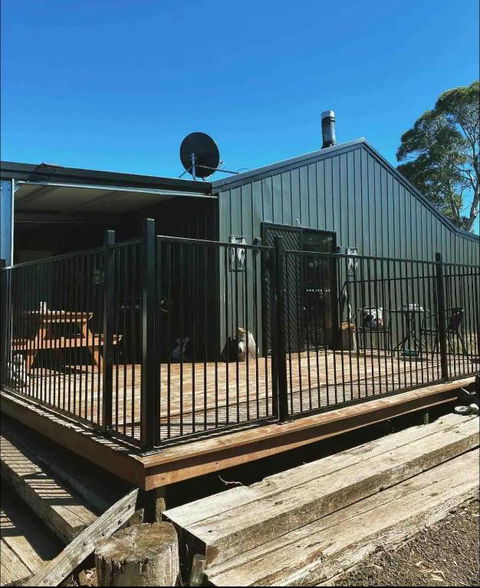 Great Lakes Wilderness Three Bedroom Home - Holiday Sunshine Coast 3