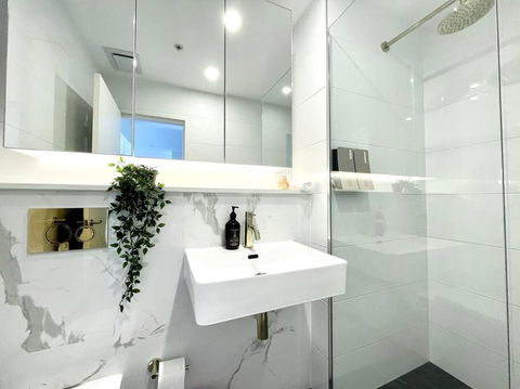 GREEN Skyline View2BR Close To Easter Show - Holiday Sunshine Coast 1