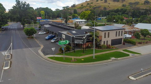 Gundagai Motel - Sunshine Coast Tourism 1