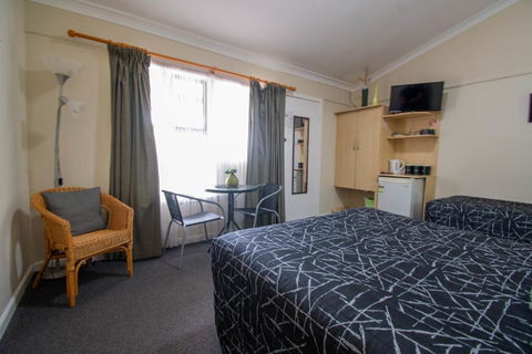 Gundagai Motel - Sunshine Coast Tourism 4
