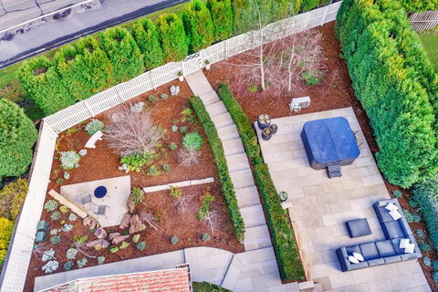 Hall House - Holiday Sunshine Coast 3