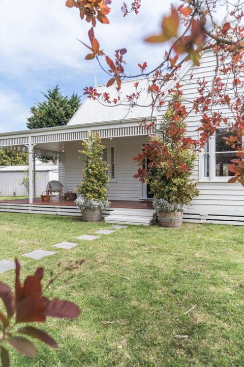 Hamptons On Selby- Barwon Heads. Family And Couples Beach Escape - Holiday Sunshine Coast 0