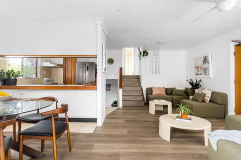 Happy Gilmore - Holiday Sunshine Coast 3