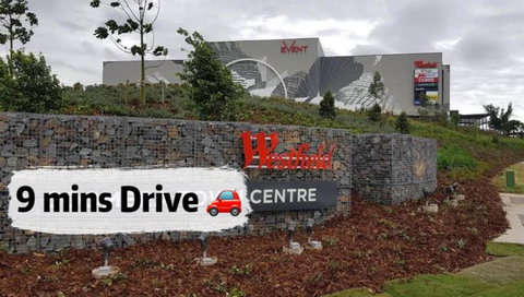 Harmony Villa At Gold Coast Theme Parks Precinct - Sunshine Coast Tourism 3