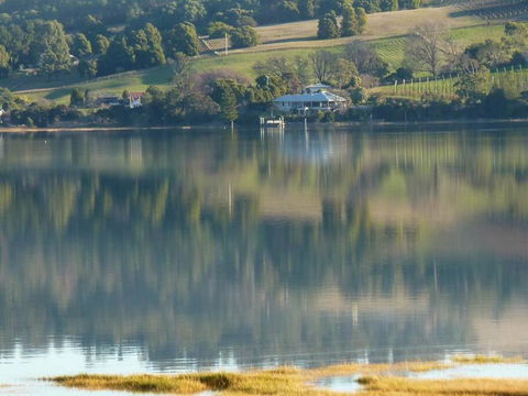 Haven House - River Edge Apartment - Sunshine Coast Tourism 0