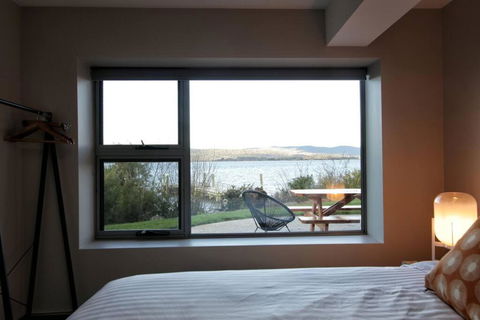 Haven House - River Edge Apartment - Sunshine Coast Tourism 2