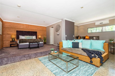 Hidden Valley Eco Spa Lodges & Day Spa - Sunshine Coast Tourism 3