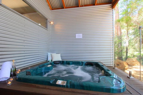 Hidden Valley Eco Spa Lodges & Day Spa - Sunshine Coast Tourism 1