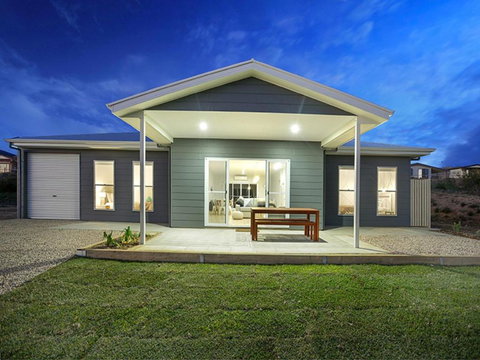 High Tide - Beachfront Pet-friendly - Sunshine Coast Tourism 0