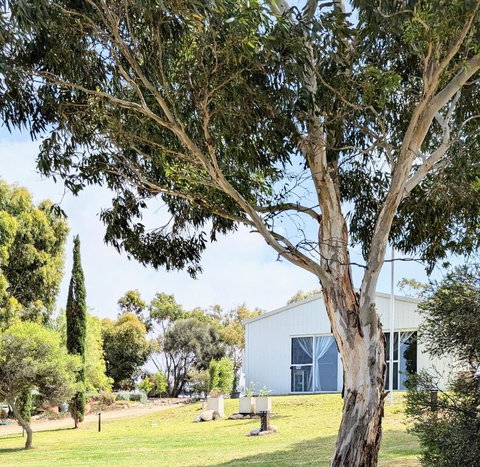 Hilltop Riverview Retreat - Sunshine Coast Tourism 2