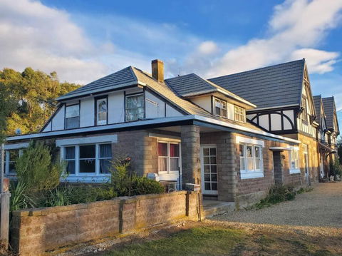 Historic Apartment - Holiday Sunshine Coast 3