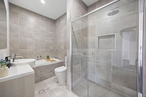 Home Abroad - 3BR With Dedicated Workspace - Holiday Sunshine Coast 3