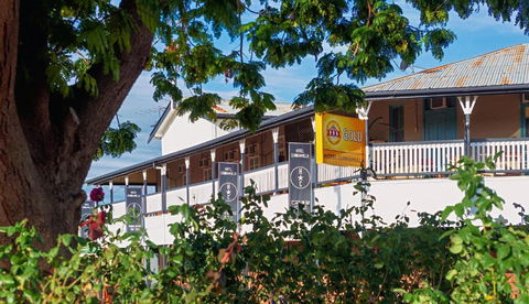 Hotel Cunnamulla - Sunshine Coast Tourism 0