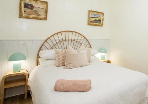 Homestead In The Hills - Holiday Sunshine Coast 1