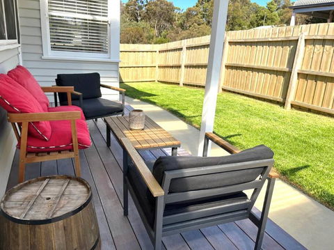 House With Forest Views - Holiday Sunshine Coast 3