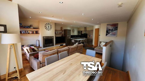 Ice Chalet 2 - Sunshine Coast Tourism 1