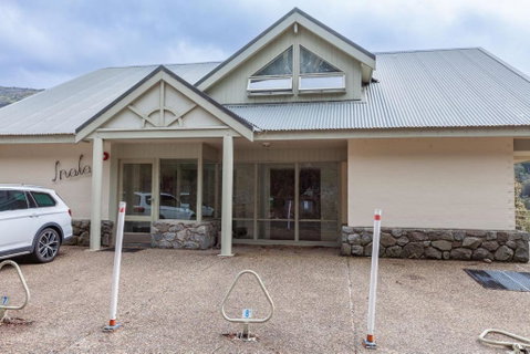Inala 8 - Thredbo - Sunshine Coast Tourism 0