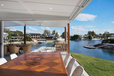 INCREDIBLE VALUE - Perfect For Large Families - Holiday Sunshine Coast 3