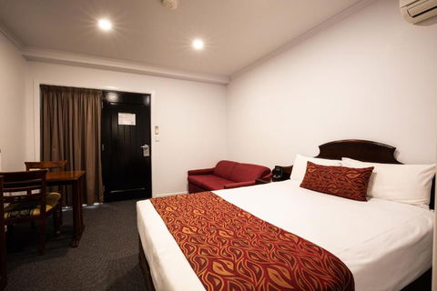 Hotel Settlers - Sunshine Coast Tourism 3