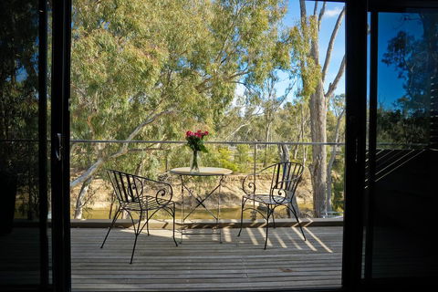 Adelphi Boutique Apartments - Holiday Sunshine Coast 2
