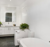 Aditi - timber vacation home - Sunshine Coast Tourism