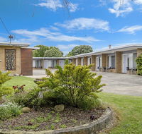 Admella Motel - Holiday Sunshine Coast