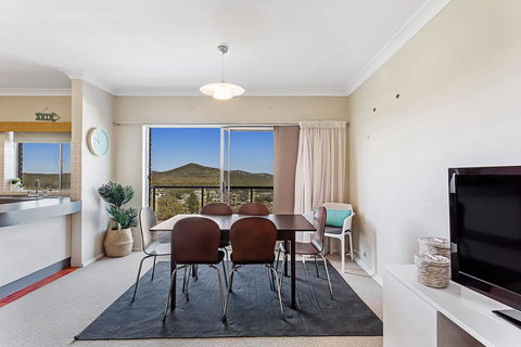 Adriana 10 - Shoal Bay - Holiday Sunshine Coast 1