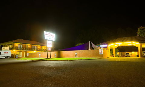 Advance Motel - Sunshine Coast Tourism 1