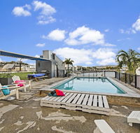 Adventurers Backpackers - Sunshine Coast Tourism