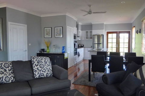 Aerwyn Brae - Sunshine Coast Tourism 1